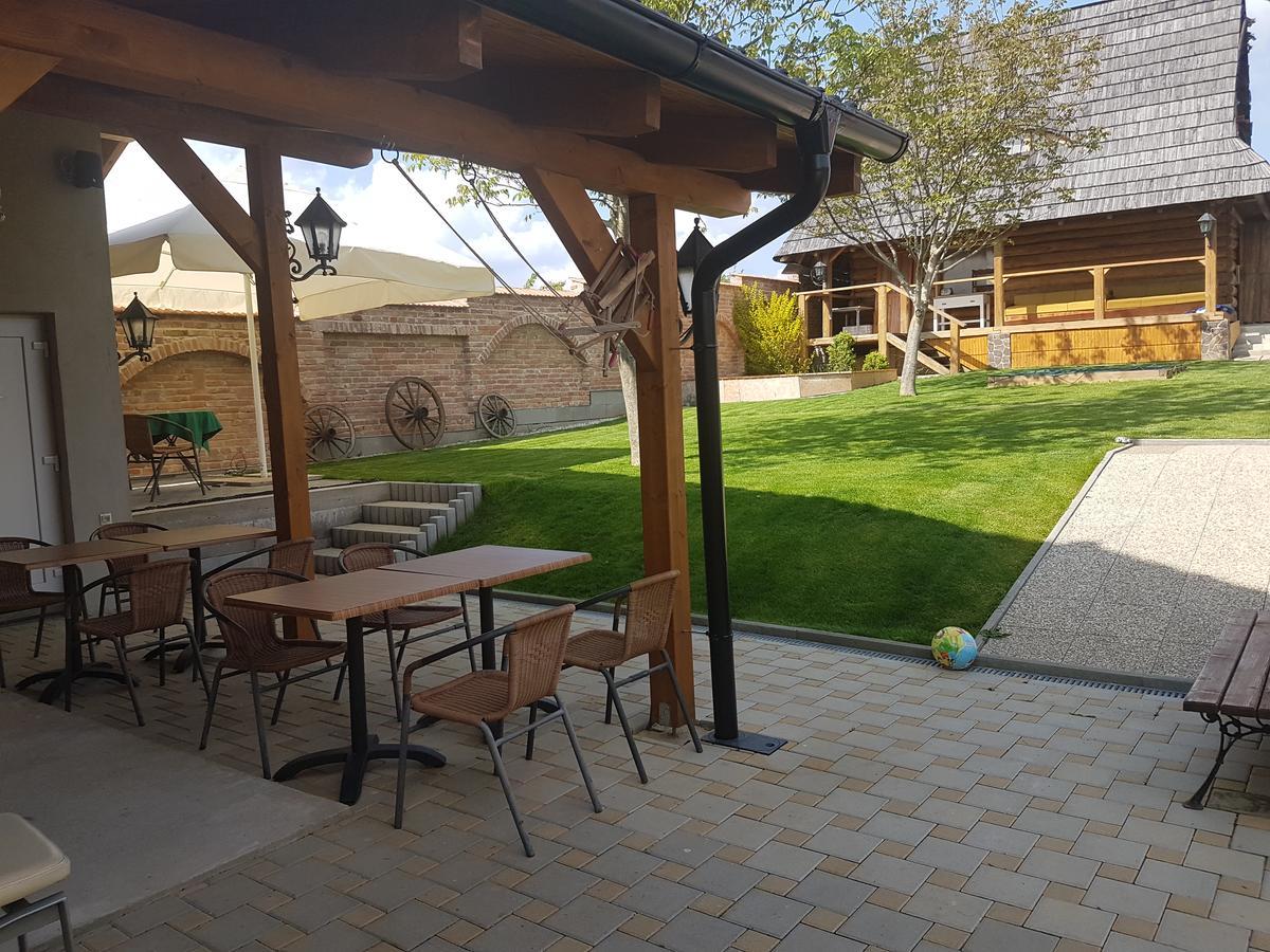 Agropenzion 7Divov Dolna Krupa Экстерьер фото